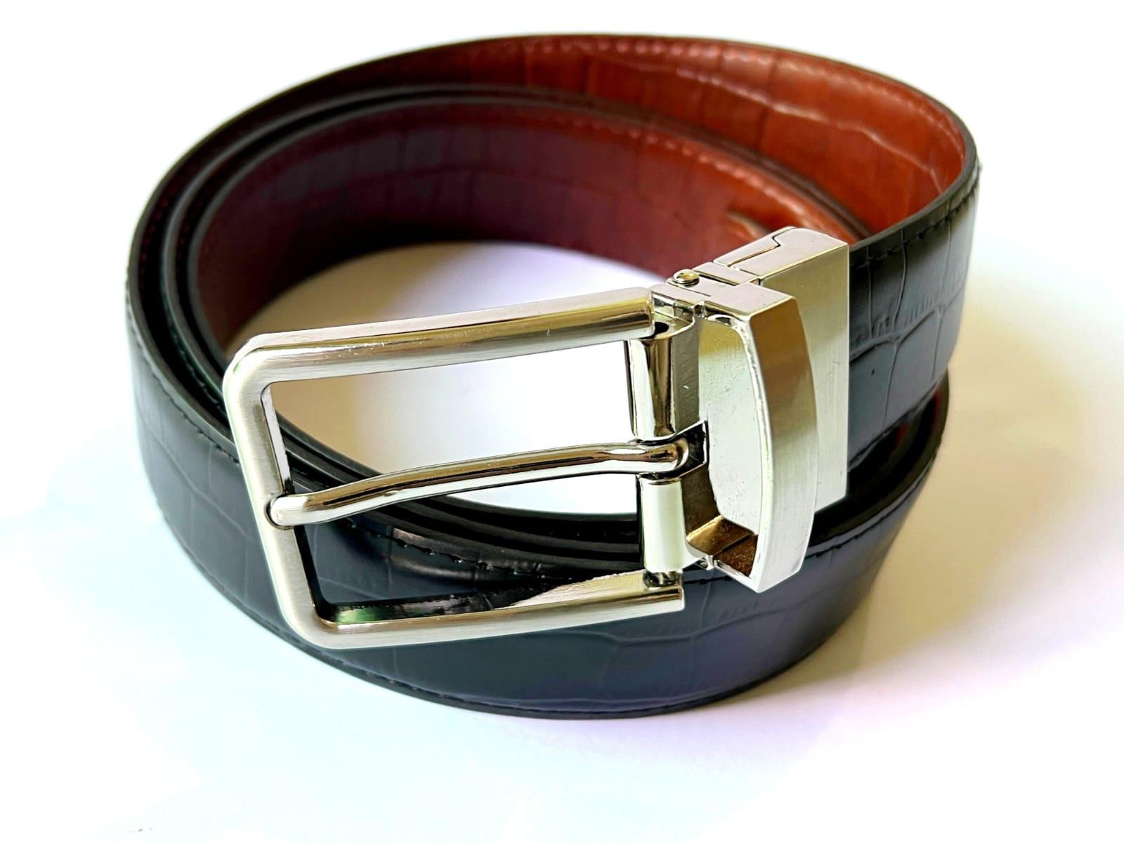 Crocodile Texture Cow Leather Belt